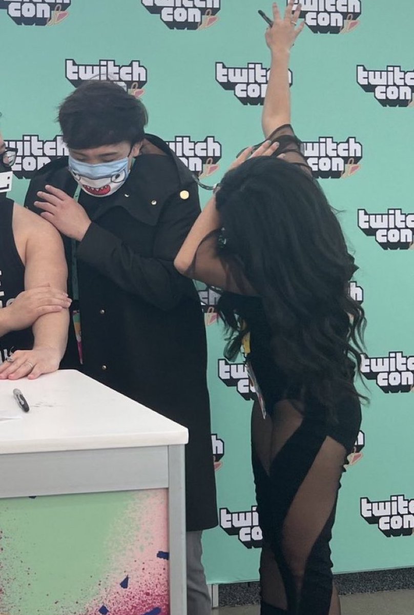 itsIKliment's tweet photo. They are so important to me 😭❤️ @Valkyrae @Sykkuno https://t.co/LRJM1IpFOM