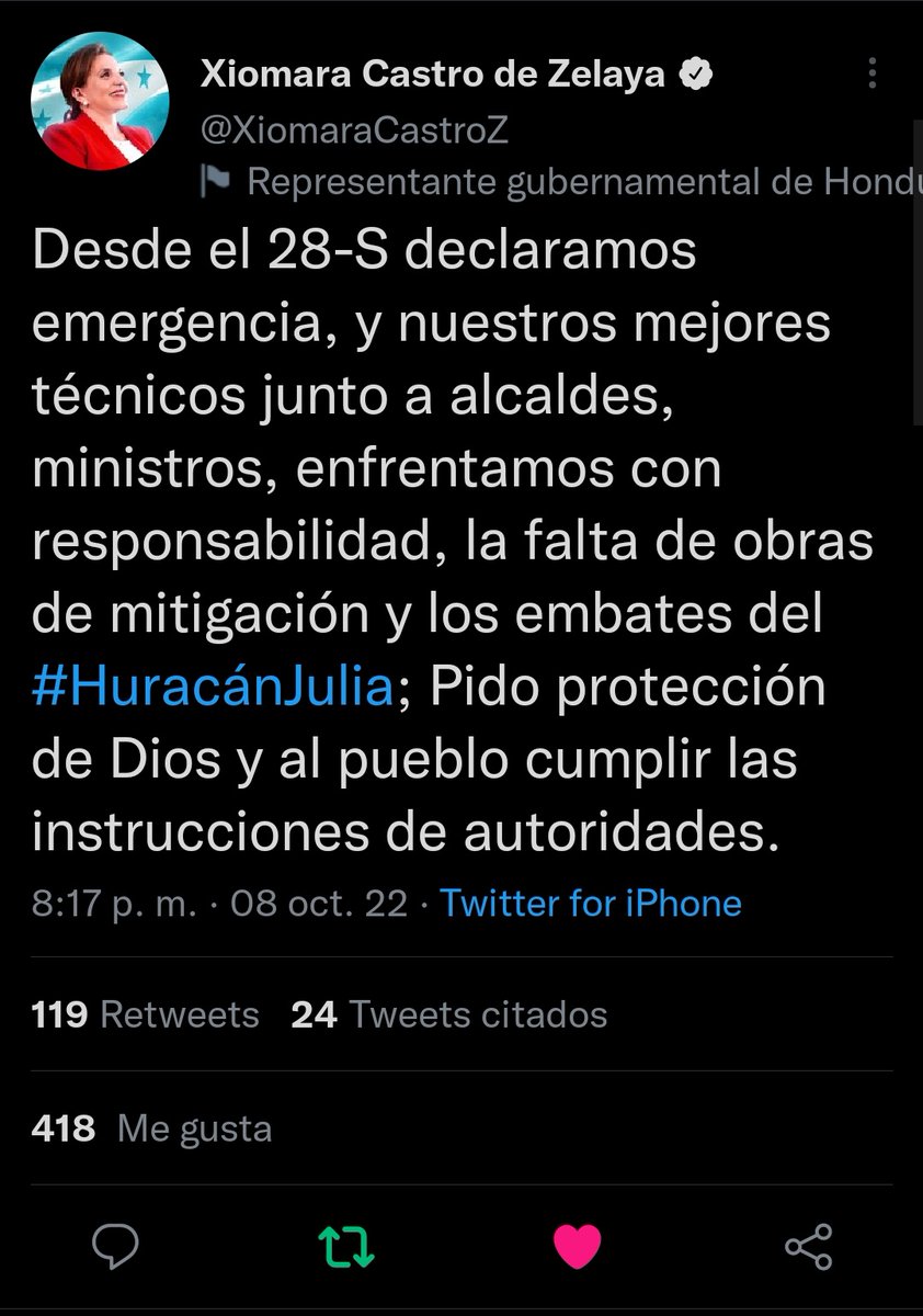 neoarriaga's tweet photo. Desde el día 1 por instrucciones de nuestra Presidenta @XiomaraCastroZ nos pusismo en acción, en alerta y en prevención, el Equipo de @SENACIT bajo el liderazgo del @DrLutherCHarry nos trasladamos a la Moskitia!

#XiomaraAlFrente
#PrevenirEsVivirHn
#HuracanJulia https://t.co/yTzAG2scMy