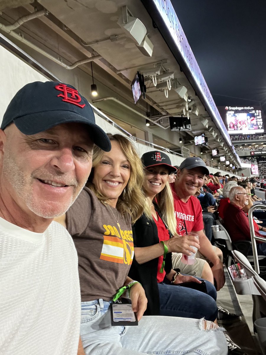 jrlsd's tweet photo. #GOAZTECS https://t.co/Vm4lYZsyco