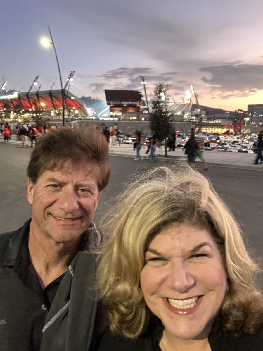 Tracy Elmer tweet media