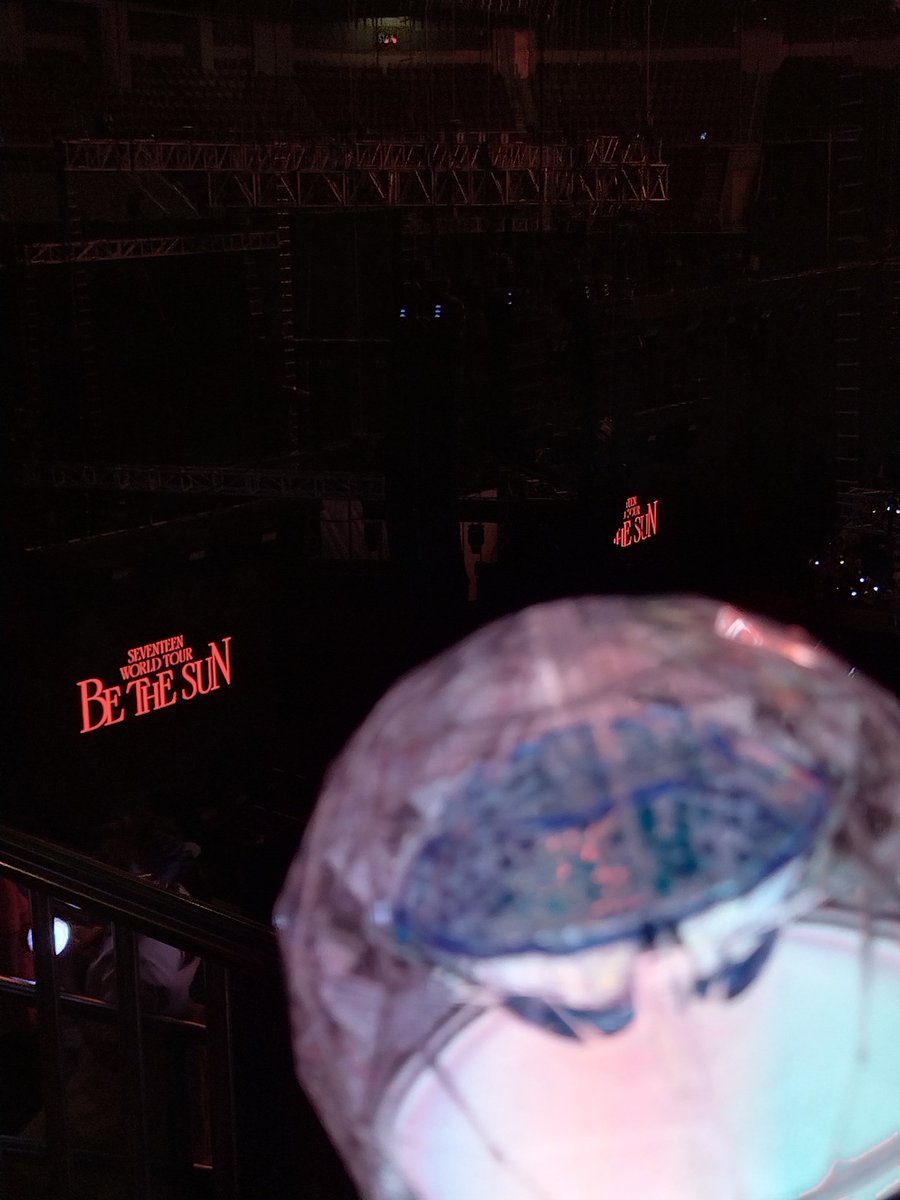 wizzabelles's tweet photo. MY FIRST KCON EXPERIENCE AAAAAAAAAA @pledis_17!!!!!!!! https://t.co/hPm2H2etBv