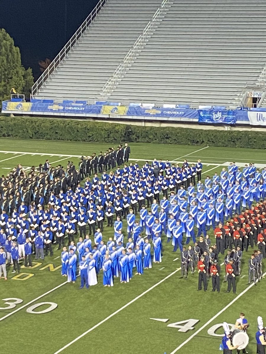 kellymanard's tweet photo. Mid-Atlantic Regional Finalists & 10th place overall! What a beautiful day! Congratulations to the students, staff and volunteers of the Wildcat Band!๐๐๐ฆ @WestGeneseeCSD @WGFineArts https://t.co/SnUcFggyyH