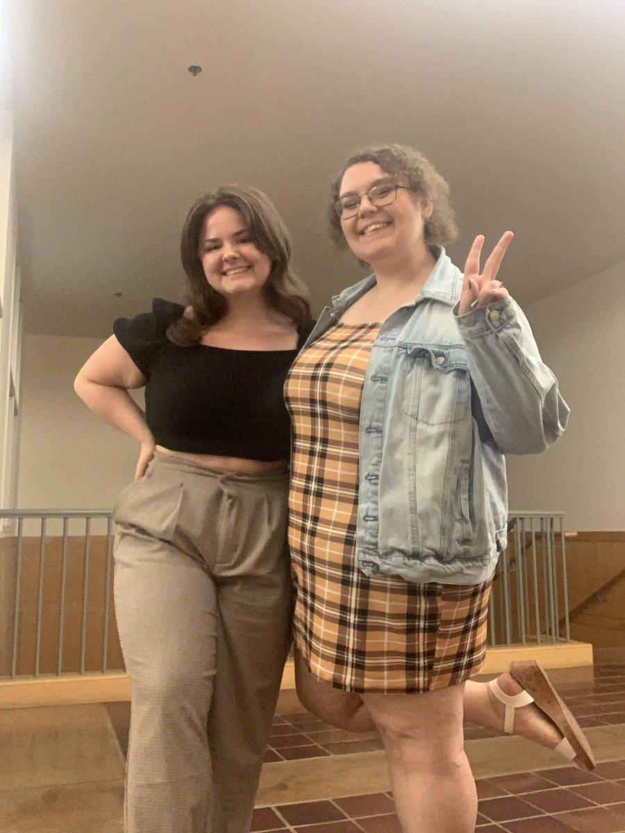 JewellDebate's tweet photo. At Lewis and Clark: 
Gill/Elliott finish 3-2 and Break to Quarters in the Morning!!!
Dixon/Terry finish 2-3 against 5 teams that broke at Rice! 
So proud of how this team did this weekend! https://t.co/mWbCKeCOQJ