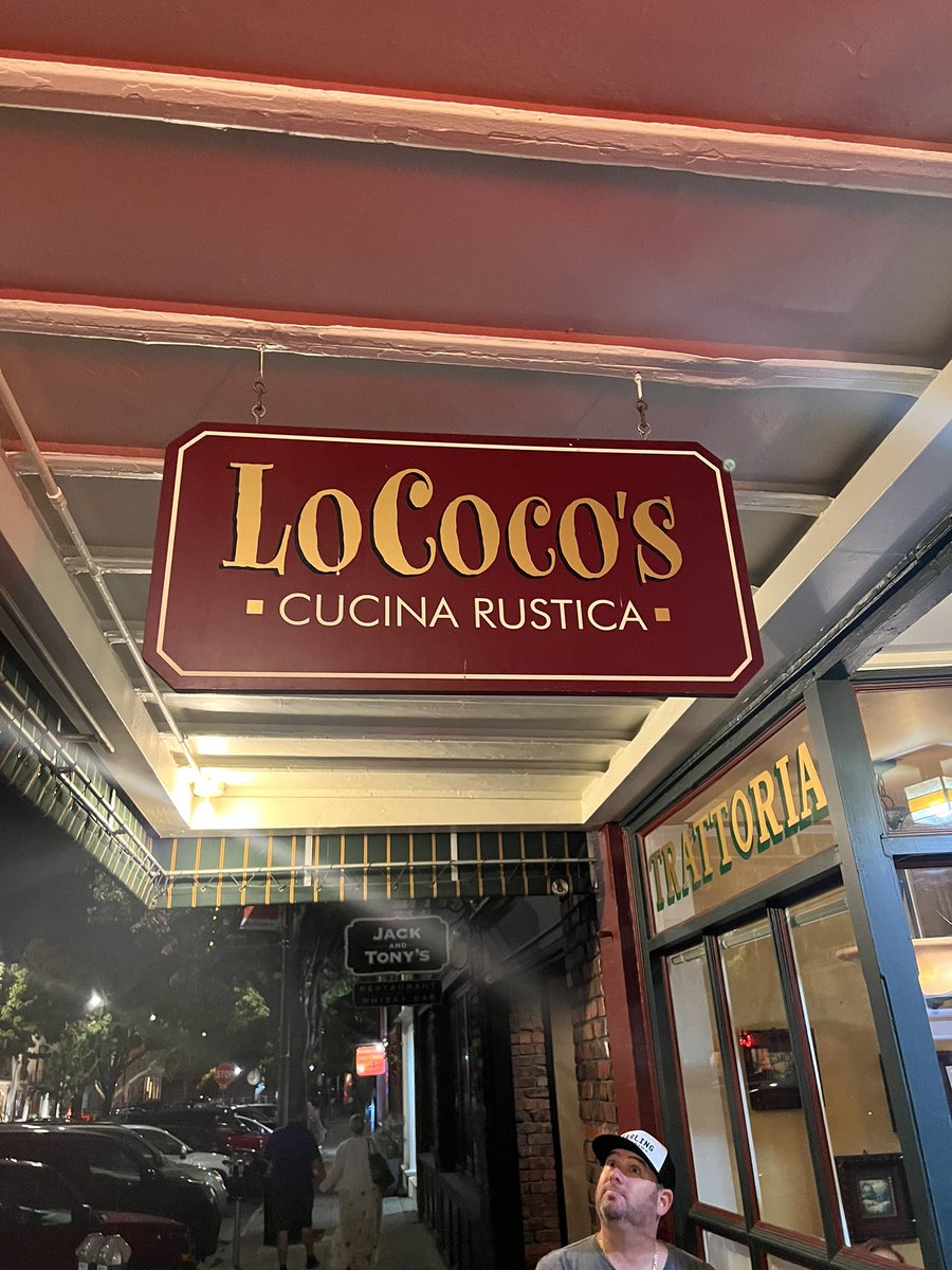 Do not go to LoCovo’s in a Santa Rosa because they are not welcoming to African American women… they asked us to leave because they didn’t like our conversation. Ridiculous!!! Do not go!!! @Janelle08292989 @TeneTraylor