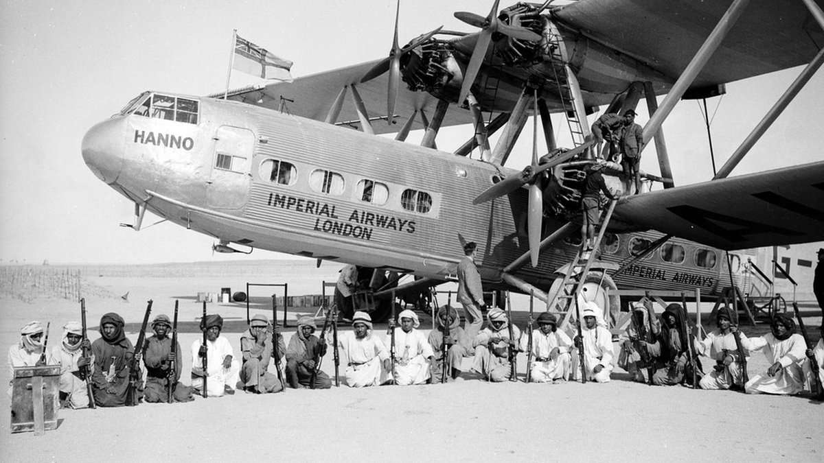UAENews's tweet photo. The day the first aircraft landed in Sharjah https://t.co/S5SfQehC7V https://t.co/8LrVq8lmno