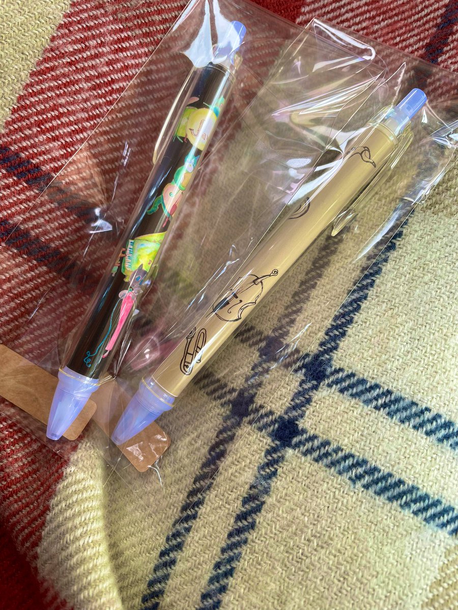 aristyle_staff's tweet photo. 昨日、好評につきシャープペンシルがラスト1本に…😳
コソコソ店内で作成しておりました!笑
少しだけご用意ができたので、お求めの方はお早めに!!
#BIGBANDPICNIC #笠間 #jazz #aristyle
#シャーペン https://t.co/ALpjjJwfZv