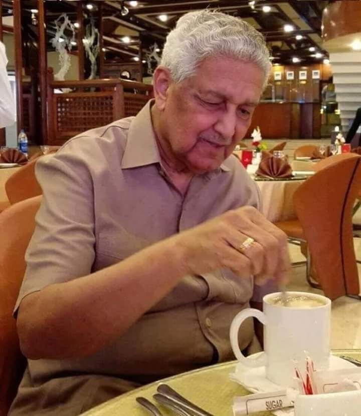 waqasahmedvlog's tweet photo. آج محسنِ پاکستان محترم ڈاکٹر عبدالقدیر خان کی برسی ہے۔ آپ نے اپنا تمام عیش و آرام اور یورپ کی پُر آساٸیش زندگی مادرِ وطن کے تحفظ کی خاطر قربان کردی۔

سلام اے محسن پاکستان، رہتی دنیا تک تمام مسلمانوں کی جانب سے سلام۔ https://t.co/eS5OlThb9s