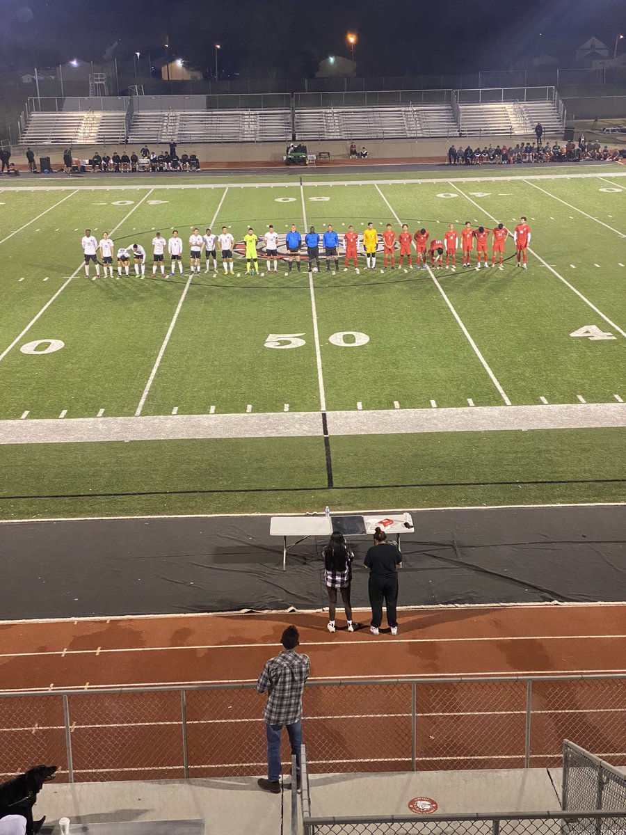 SheresaLayton's tweet photo. What an amazing day to be a Bulldog!
•Cross County 
•Football Back and Fourth Win Over Friends 
•Senior Night for Women’s Soccer
•Mens Soccer Comeback Win Over Friends

#BulldogPride https://t.co/wMaPe2C1i3