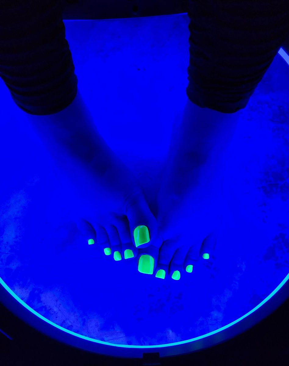 onlyfans.com/vania.feet