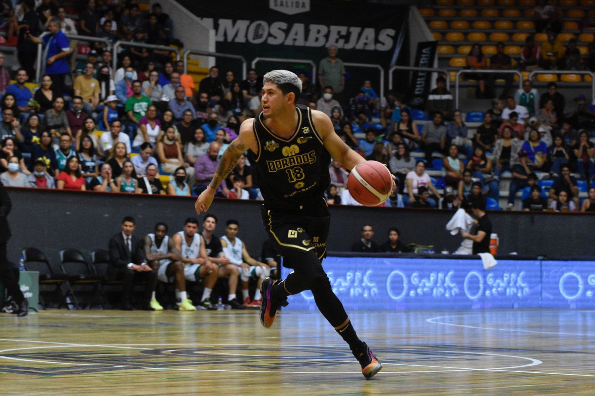 DORADOS RECIBE A LEÓN EN EL INICIO DE LA FINAL DE ZONA

Dorados y <a href="/abejasdeleon/">Abejas de León</a> se han enfrentado en seis ocasiones durante la fase regular en las recientes dos campañas, con saldo parejo de 3-3.

📰➡️Previa: doradosdechihuahua.com.mx/noticias/notic…

#DoradosSomosTodos #SomosHistoria