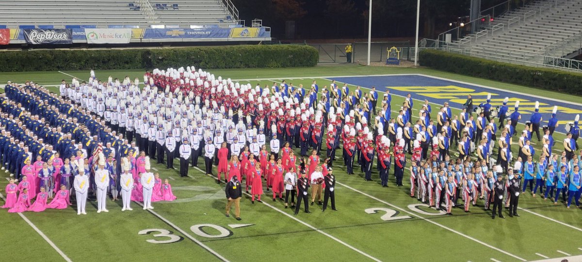 Independence Marching Band captures First in Class and Outstanding General Effect in prelims and second place overall out of 28 bands at their inaugural Bands of America competition. Congratulations, Indy! @IndyNationLCPS