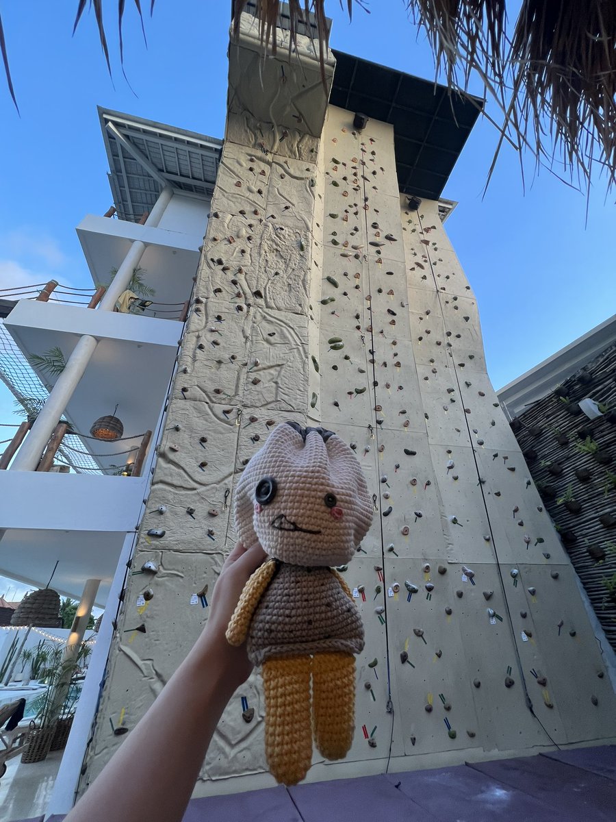 Found a new excuse to go to Bali:
Wallclimbing 👀

And of course I’m bringing Mangtae with me