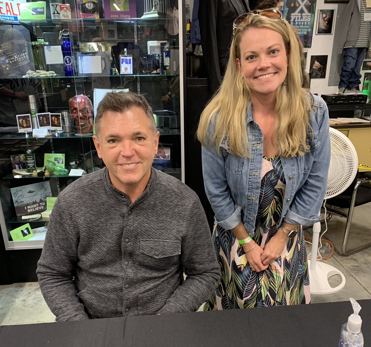 rstreb's tweet photo. Met Nicholas Lea aka Alex Krycek at the @XFilesMuseum  👽 https://t.co/MCTiWS53OA