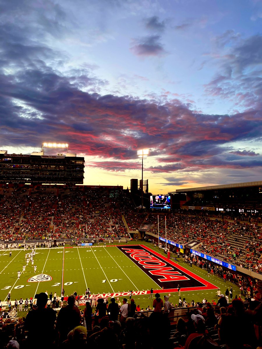 JimStofftDVM's tweet photo. 🐻 down. @AZATHLETICS @ArizonaFBall Let’s go beat the ducks #RiseWithUs https://t.co/V1h7hIAEL4