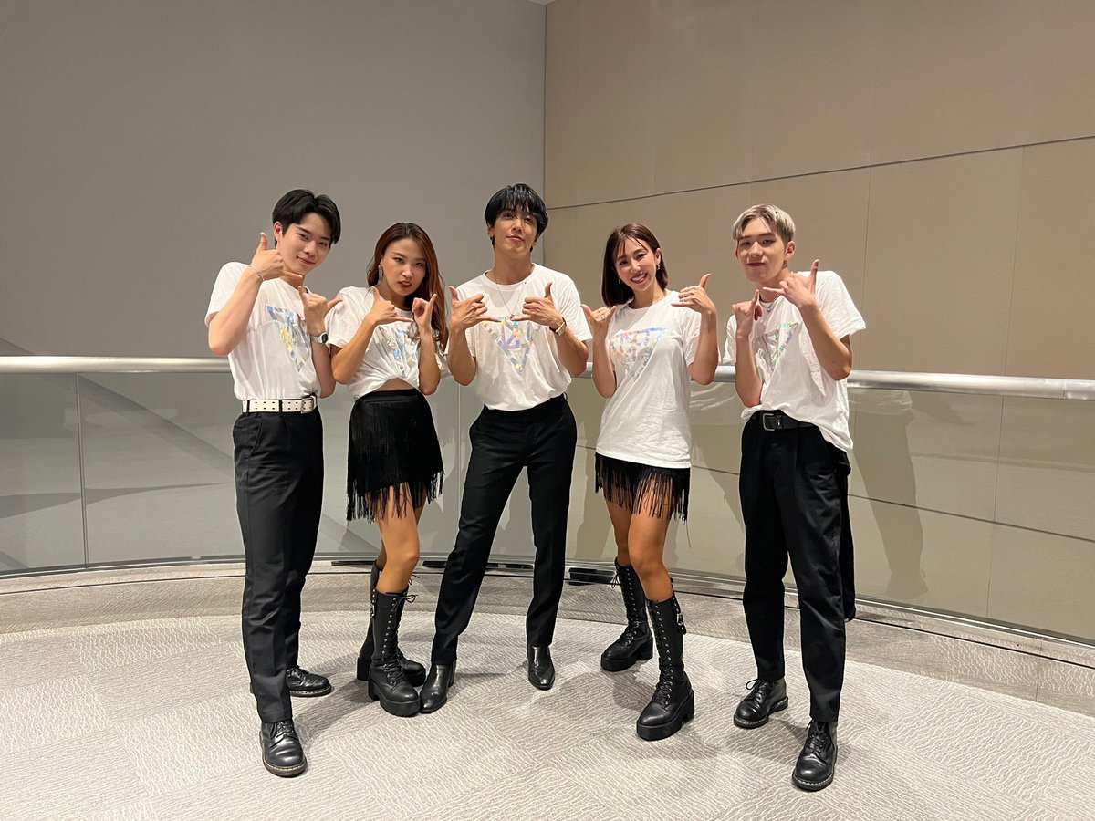 mai2popo's tweet photo. JUNG YONG HWA JAPAN CONCERT 2020 “WELCOME TO THE Y’S CITY”
D1♥️OSAKA
#JungYongHwa #정용화 #ヨンファ
#ジョンヨンファ #muramai #DANCER
#gpSTUDIO https://t.co/vuVKq4hIoc