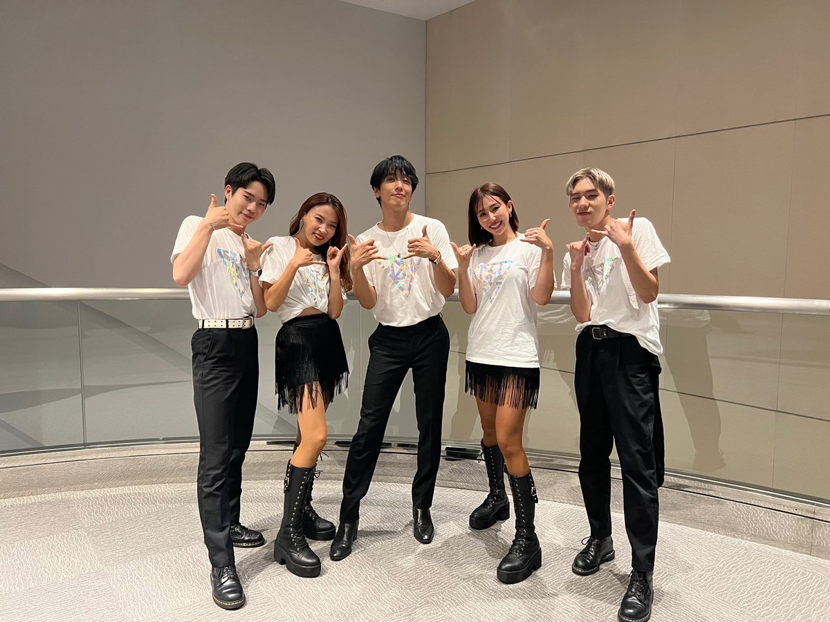 mai2popo's tweet photo. JUNG YONG HWA JAPAN CONCERT 2020 “WELCOME TO THE Y’S CITY”
D1♥️OSAKA
#JungYongHwa #정용화 #ヨンファ
#ジョンヨンファ #muramai #DANCER
#gpSTUDIO https://t.co/vuVKq4hIoc