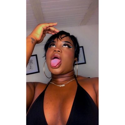 #NuevaFotoDePerfil https://t.co/PKe6g3fT4S<a href="/tag/nuevafotodeperfil"class="tags">#NuevaFotoDePerfil</a>