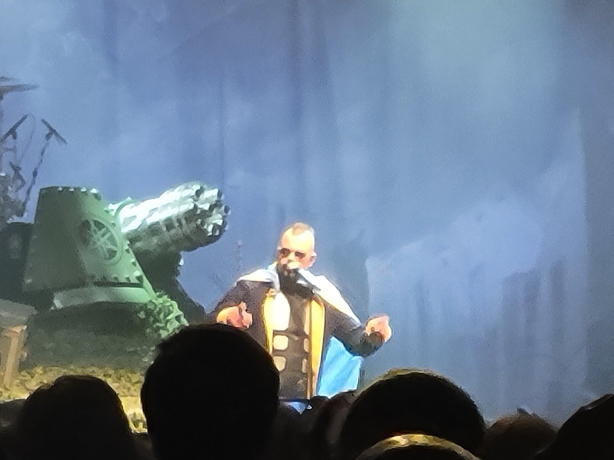 DiNo_96_'s tweet photo. So great to attend my second @sabaton concert in Cincinnati! Love the charisma and chill vibes these guys bring to their fans. https://t.co/6waHl7aBNe