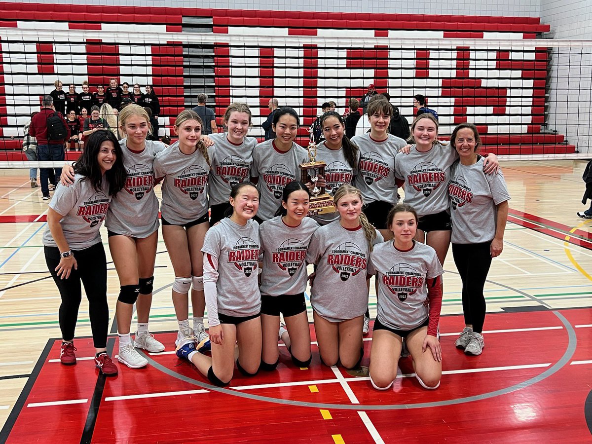 WCHSRedhawks's tweet photo. Huge congratulations to our Jr volleyball teams who BOTH took home the championship trophies at the LINDSAY THURBER 35TH ANNUAL JV VOLLEYBALL TOURNAMENT!! #goredhawksgo https://t.co/lXNMXZelAC