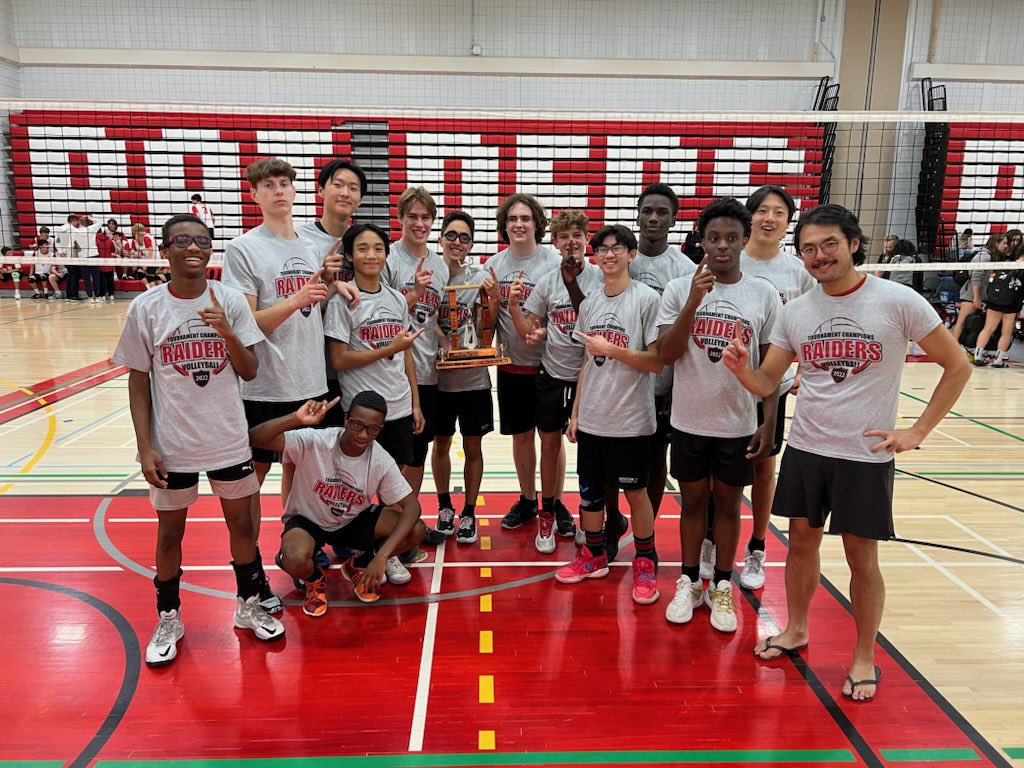 WCHSRedhawks's tweet photo. Huge congratulations to our Jr volleyball teams who BOTH took home the championship trophies at the LINDSAY THURBER 35TH ANNUAL JV VOLLEYBALL TOURNAMENT!! #goredhawksgo https://t.co/lXNMXZelAC