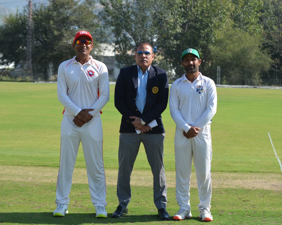 farhanwrites's tweet photo. #QEA22 | Abbottabad | Round 3
Northern vs Balochistan
Toss Update: Toss uncontested, Balochistan decided to field first.
#QEAtrophy | #NORvsBAL | #Cricket https://t.co/tLpHfk42dF