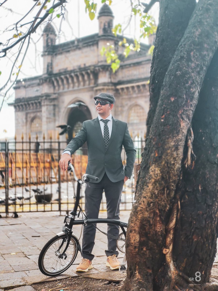 Location: Gateway of India, Mumbai 📸 By @TrustInMiracles 

#photography #brompton #cycling #suit #formals #photoshoot #mumbaiheritage #mumbailife #pedalandtringtring #album #portfolio #foldingbike #fashion #lifestyle #model #style #mensfashion #vogue #streetphotography