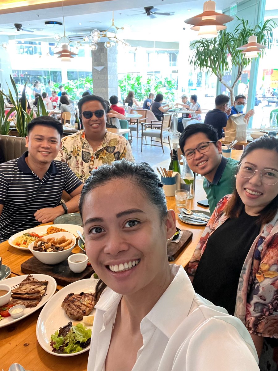 iCharlesFlorano's tweet photo. Catching up with @banicnic and Jam! Praying for your healthy and safe delivery! Can’t wait to see you Baby Sagmit. 😊💕

#C5 #FGGSS https://t.co/RSp62urjKC