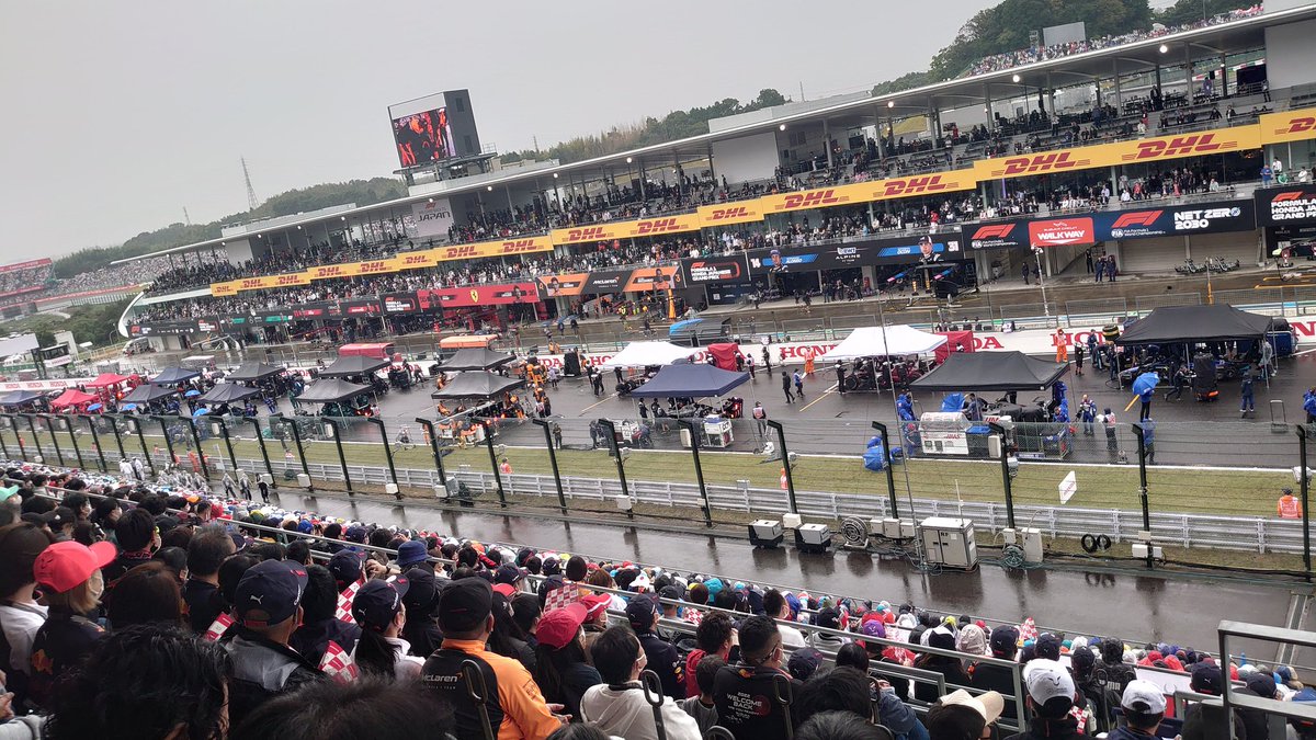 youhei1924's tweet photo. F1テント村 https://t.co/DmRkaDzc78