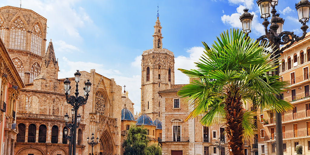 SpainMiddleEast's tweet photo. Today we celebrate #ComunidadValenciana Day! Have you ever been to Valencia? You will discover many dream places: stunning beaches, amazing cities...😍

👉https://t.co/yQtduACZyG

📸 #Peñíscola in #Castellón, #Valencia, #Calpe, #Alicante
#YouDeserveSpain #VisitSpain @C_valenciana https://t.co/MKsMsbX2F1