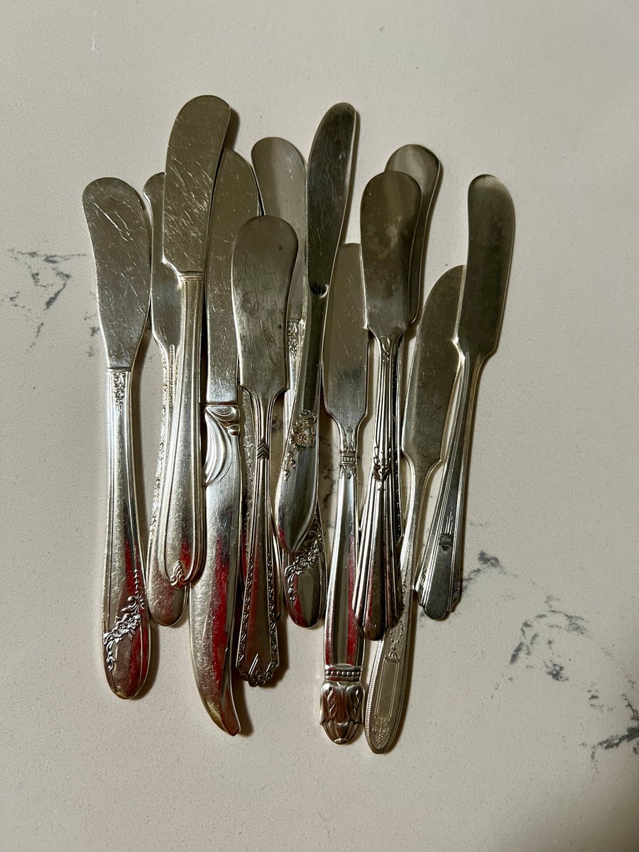 Edysvintage's tweet image. Excited to share the latest addition to my #etsy shop: Mismatched Vintage Silverplate Butter Spreaders, Holiday, Bridal Luncheon, Wedding, Special Event Flatware etsy.me/3EsXOvF #silver #flatwareset #silverbutterknife #butterspreader #butterknife #breadknife #m