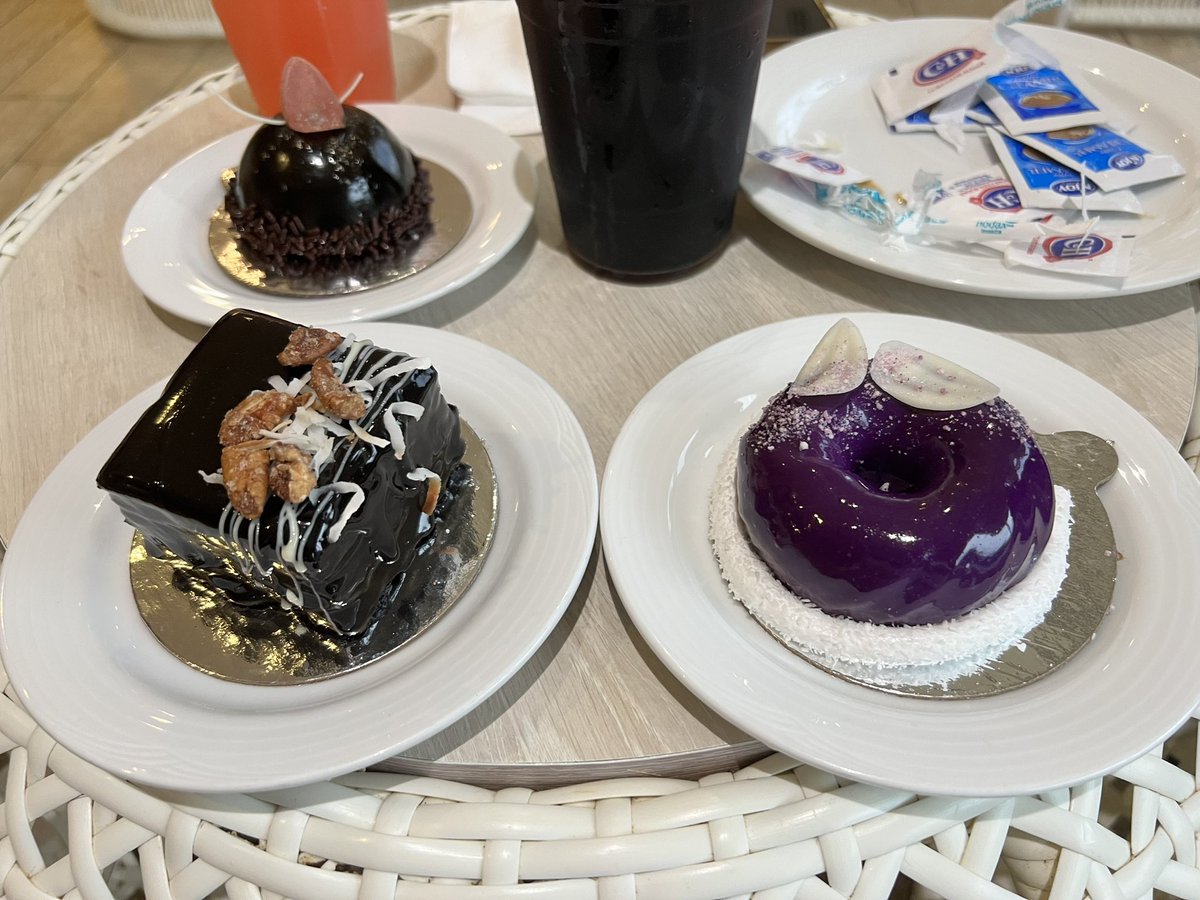 glennbeng1111's tweet photo. 10/08/22
craving satisfied 🍰🍰 https://t.co/r2ythW7Fso