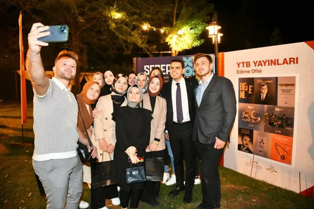 EdirneBatob's tweet photo. 28.09.2022 Tarihinde BATI TRAKYA ÖĞRENCİ BİRLİĞİ OLARAK Yurt Dışı Türkler Ve Akraba Toplulukları Başkanlığı Edirne kordinasyon ofisinin açılışına katıldık.

BATÖB ailesi olarak; Tebrik eder, Hayırlara vesile olmasını dileriz. https://t.co/eEsrUKPh6g