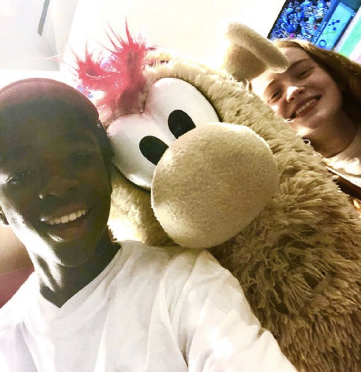 lumaxcamera's tweet image. 📷 lucas and max being big sport fans!!