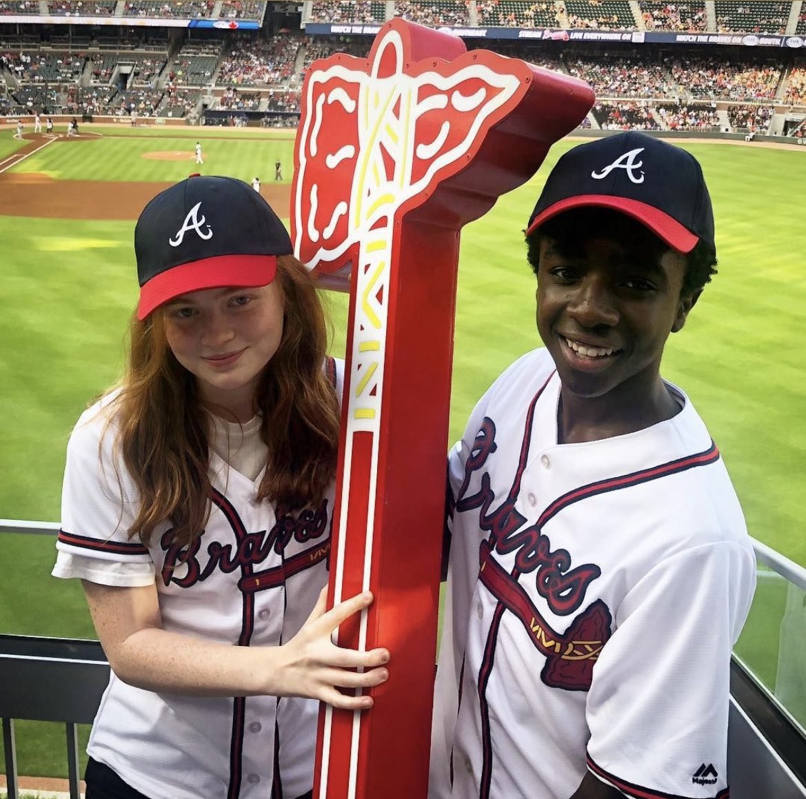 lumaxcamera's tweet image. 📷 lucas and max being big sport fans!!