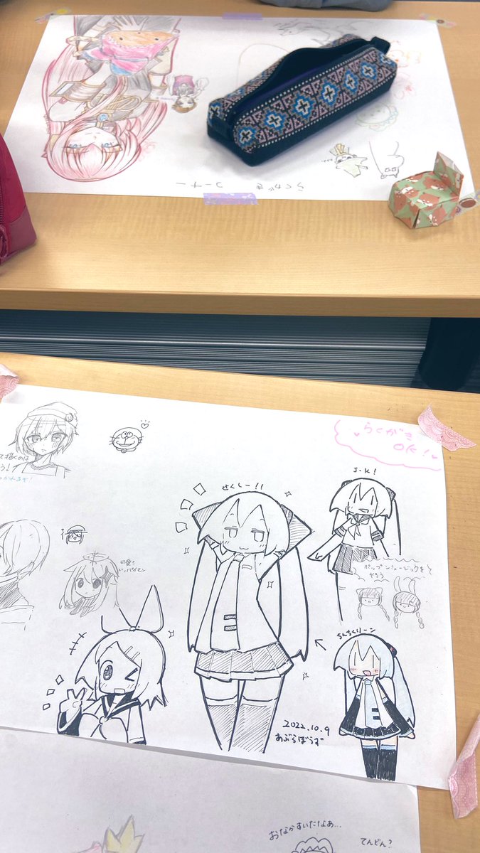 女子大に(〃ω〃)潜入中だよ!
女の子ばっかりですよw

イラスト研究部でお絵描きしております✨ 