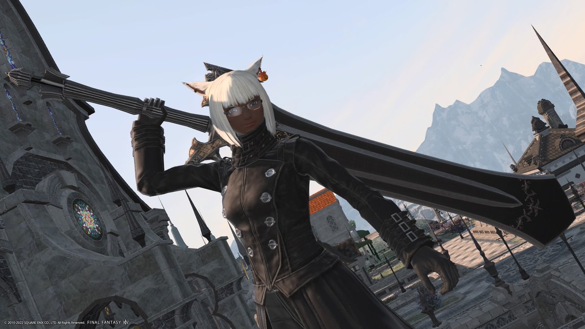 FF14「FF14、せっかくなのでタンク装備もミラプリしてみる、ヨルハ装備を集めたまま使っ」|青龍彡🍙のイラスト