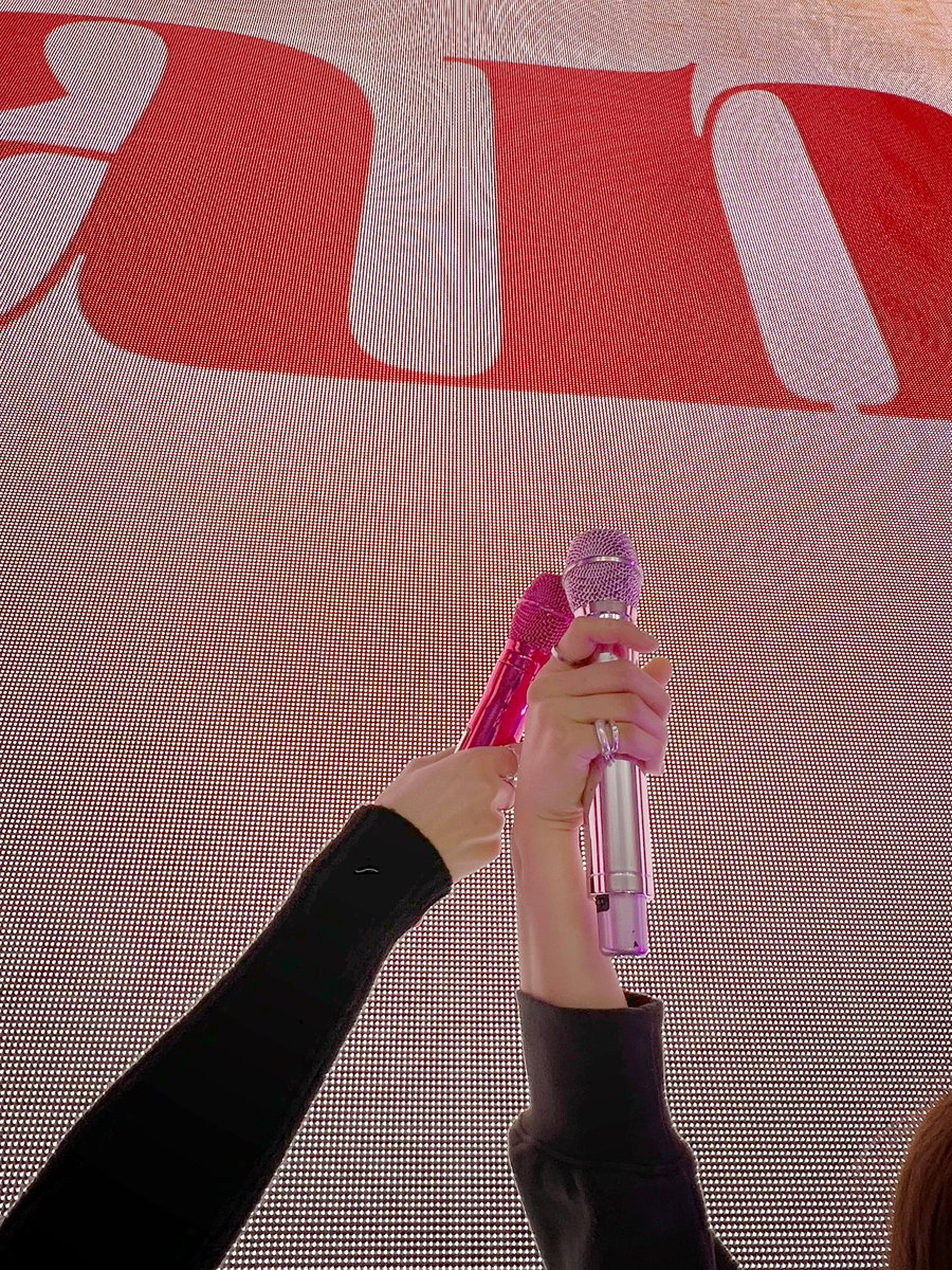 Apink_2011's tweet photo. νλ€λ€! μμμμ νμ΄ν
ππ»π https://t.co/uB9yzX28lC