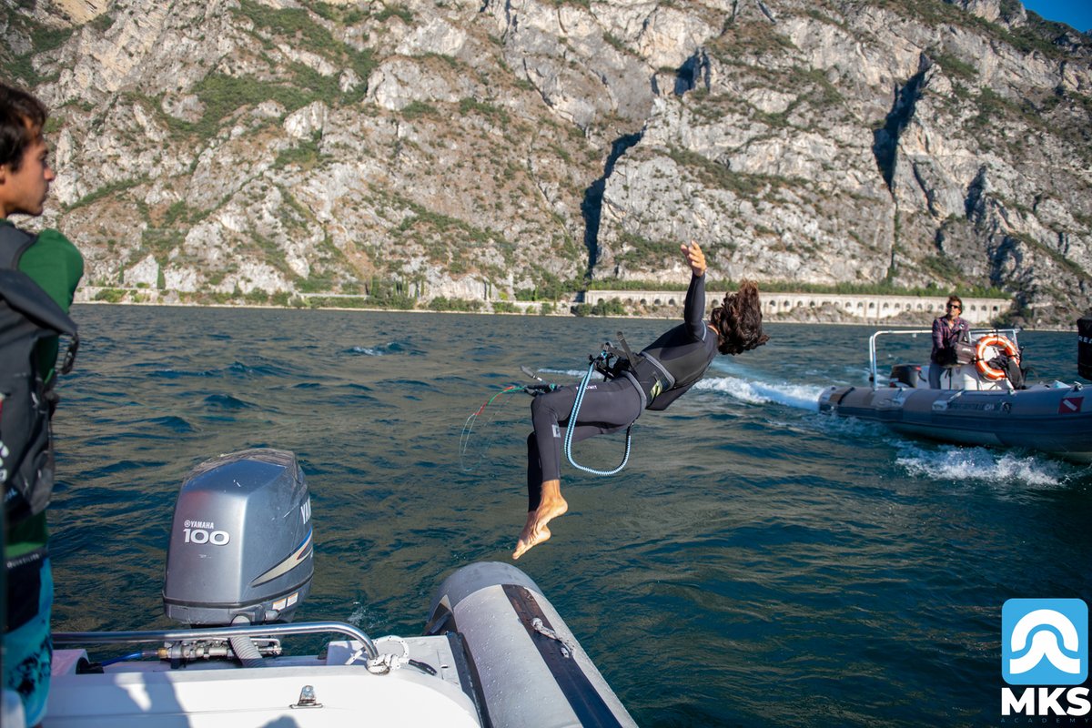 MKS_kite's tweet photo. Fino a domenica 16 potete ancora divertirvi con noi sul Lago di Garda!!

Affrettatevi!! Il tempo sta per scadere  😆 https://t.co/BtdygveRtT