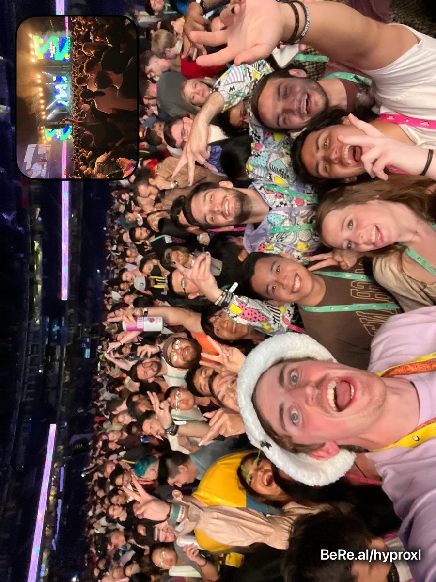 Hyproxl's tweet photo. My BeReal went kinda crazy tonight https://t.co/HUOSCd3Q6W