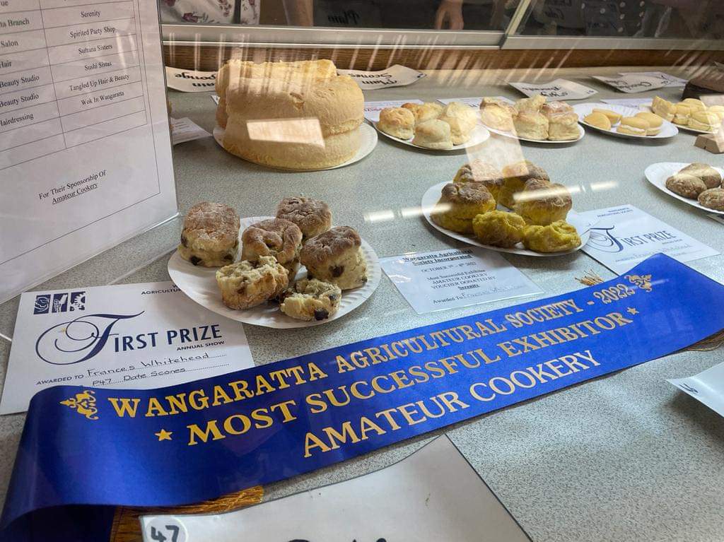 AgPeriUrban's tweet photo. Love your Wangaratta #AgShow photos @helenhainesindi.
Can the #Indi team ask Charmane how we can access a history of results (Cookery/Preserves)? My Nan had a medal from #RASV for years of wins (blues) & seconds (reds) for ~50yrs.
We'd love a total list of her great achievements. https://t.co/Ipmd6yFoPg