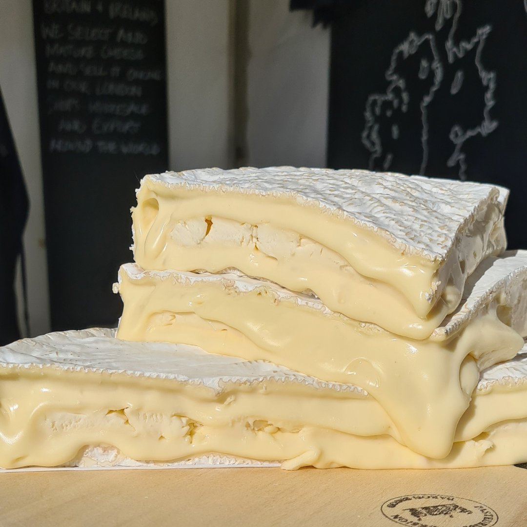 Neal's Yard Dairy tweet media