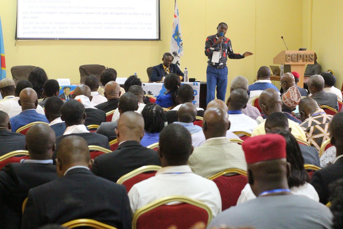bienvenuasito's tweet photo. RDT
ACADÉMIE DE L'IMMORTEL ÉTIENNE TSHISEKEDI 
Le Recteur Laurent NGOLO a ouvert le séminaire qui a connu la participation massive des tshisekedistes. 
Les intervenants :
Prof. KAMBAYI B
Me J.  SHABANI 
Mme Olga KAVIRA 
Prof. KANDANDA
Expert Electoral. https://t.co/iBcf3wZUE3