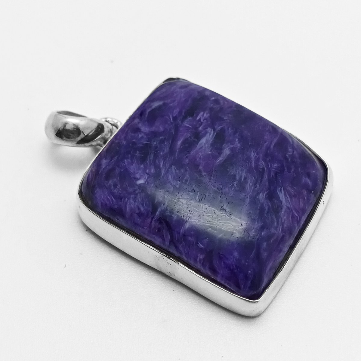GemsJewels13's tweet photo. Sold !

925  sterling silver natural LAPIS gemstone pendant for her +

customizations available https://t.co/OKqp27NEK6