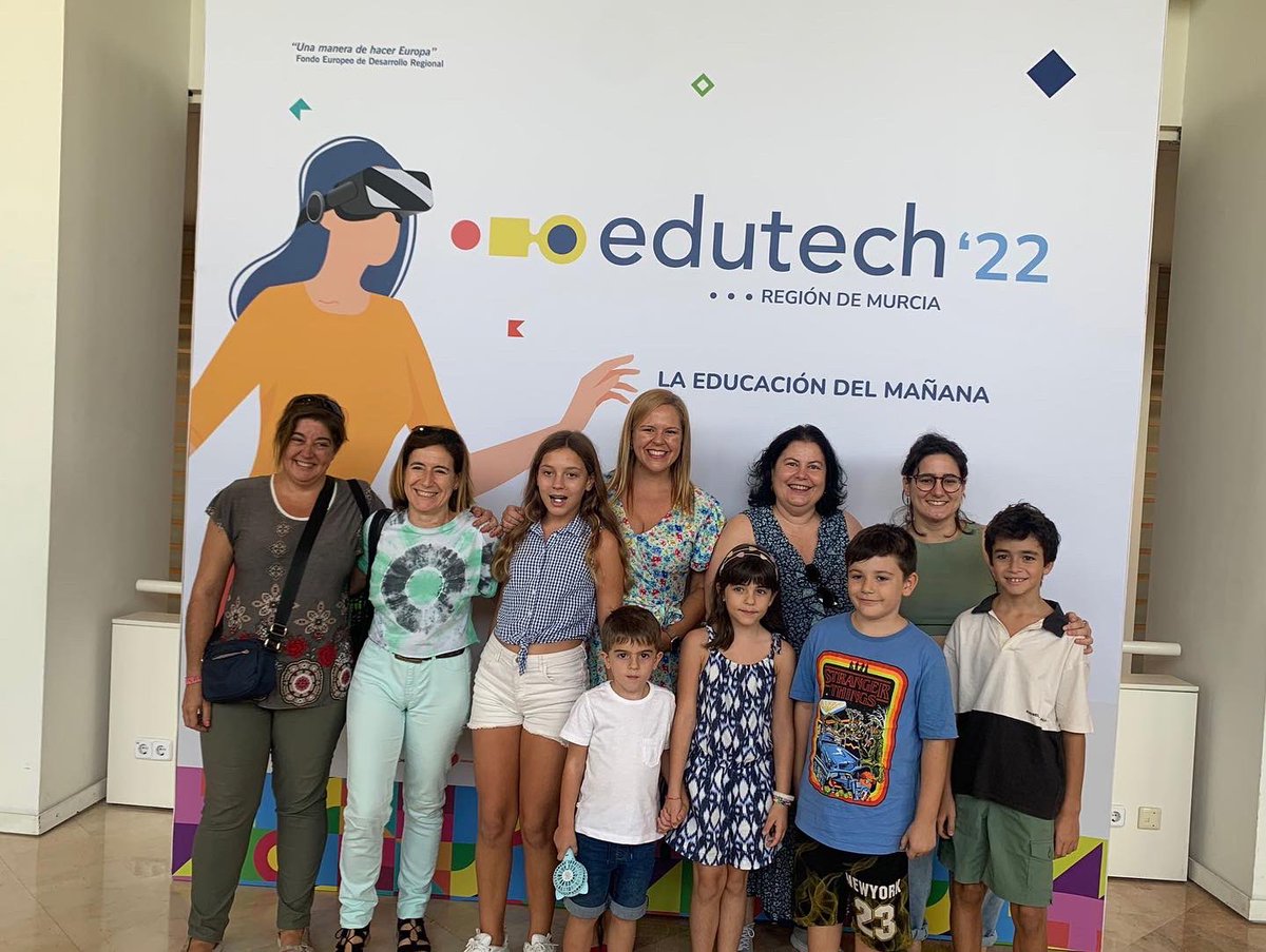 MurciaSanPablo's tweet photo. EDUTECH 🏆❤️💻

Somos ganadores del concurso “Innovaedum: un salto al futuro de nuestras aulas” 🤩 Tras los nervios y emoción del día de ayer solo podemos decir “LO HEMOS CONSEGUIDO” 🤖💻❤️ Gracias @campuzano_mabel @regiondemurcia @gloria12684755 @yayodelgado @FIntegraDigital https://t.co/Y246QYslqr