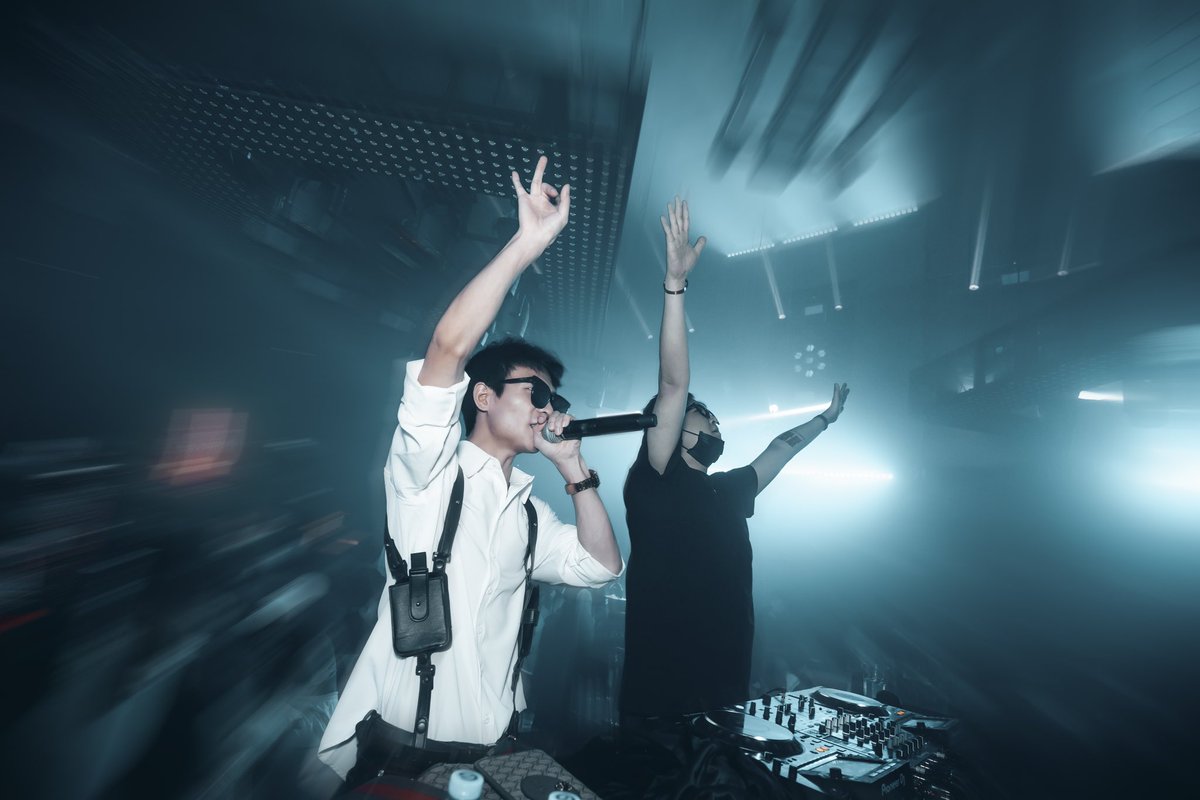 KrisLiu93's tweet photo. 享受舞台🆙 https://t.co/EqahCZwWON