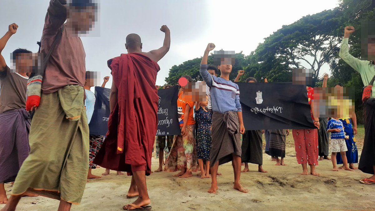 Wamtha2021's tweet photo. အကြမ်းဖက်စစ်ကောင်စီပြုတ်ကျရေးအတွက် နေ့စဥ်ဆန္ဒဖော်ထုတ်နေသည်မှာ ရက်ပေါင်း ( ၅၄၀ )  ရှိခဲ့ပြီဖြစ်သော အသံမတိတ်တဲ့ ပြည်/ခွန်သပိတ်...

#LegalizationOfNUG
#WarCrimesOfJunta #NightStrike
#2022oct9Coup 
#WhatsHappeningInMyanmar
#pyigyitagonstrik 

#အရေးတော်ပုံအောင်ရမည် 

#အဂ္ဂဝံသ https://t.co/mzoQ6Kakh3