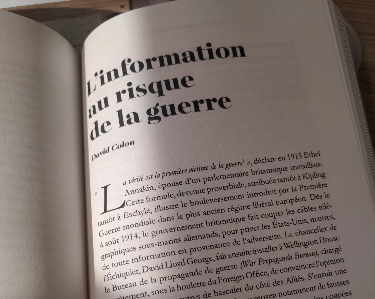 'L'information au risque de la guerre' : très intéressant article de @Colon_David, dans le numéro de septembre dernier de @RevueEsprit, avec une constante, qui traverse l'histoire, de la Première Guerre mondiale à l'Ukraine : 'la vérité est la première victime de la guerre'.