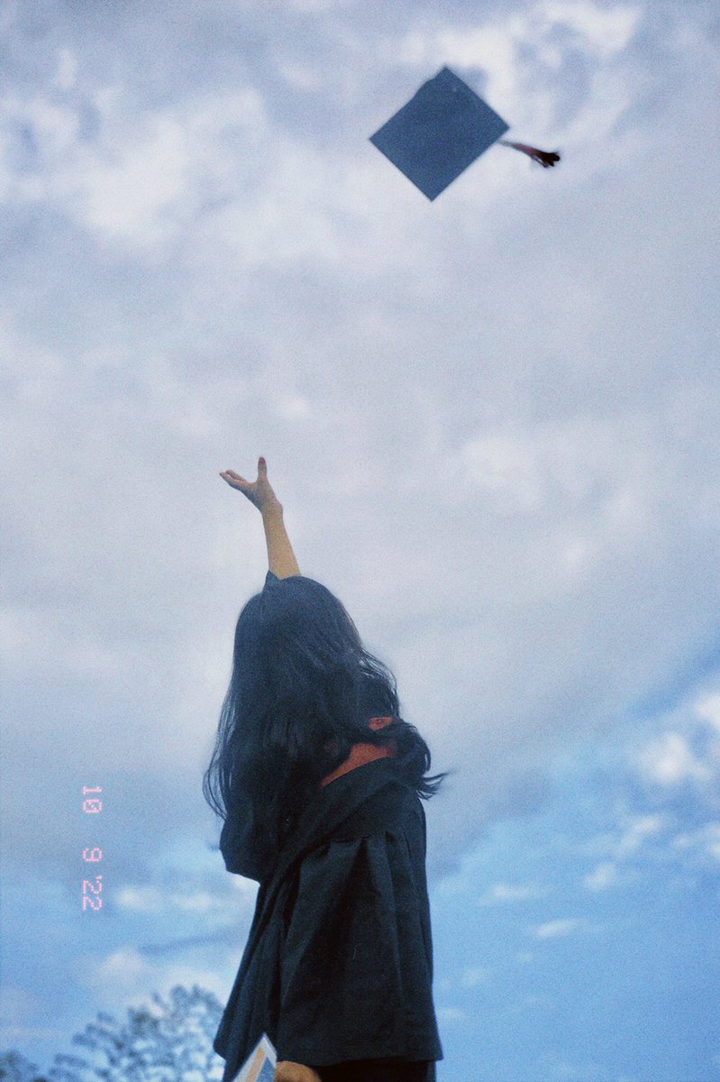 PropertyofJah's tweet photo. dear @SB19Official , I finally made it 🎓 thank you 🥹💙 https://t.co/y48895fdCe