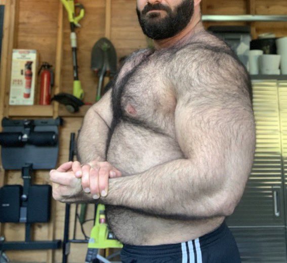wildhairybodies's tweet photo. @fan0beef / 🤤😋 / #wildchest #wildback #wildshoulders #hairyback #hairychest #hairyshoulders https://t.co/qFoUOS9UM5