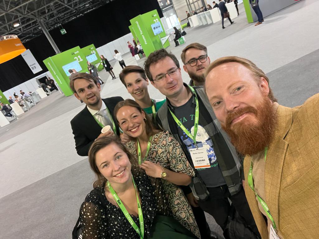 These guys are doing great representing the lab at #UEGWeek @AwfulDodger <a href="/laura_bolte/">Laura Bolte</a> <a href="/RGacesa/">Ranko Gacesa</a> <a href="/CollijValerie/">Valerie Collij</a> <a href="/BourgonjeArno/">Arno Bourgonje</a>
